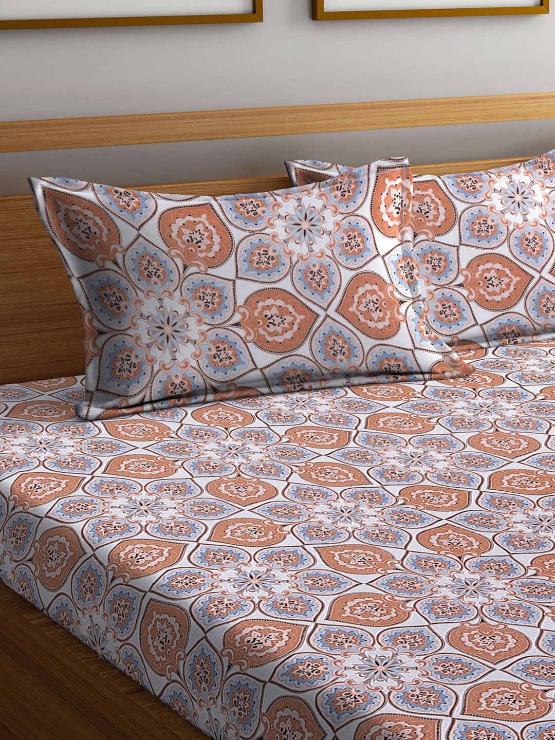 BOMBAY DYEING Brown & White Ethnic Motifs Cotton 104 TC King Bedsheet with 2 Pillow Covers