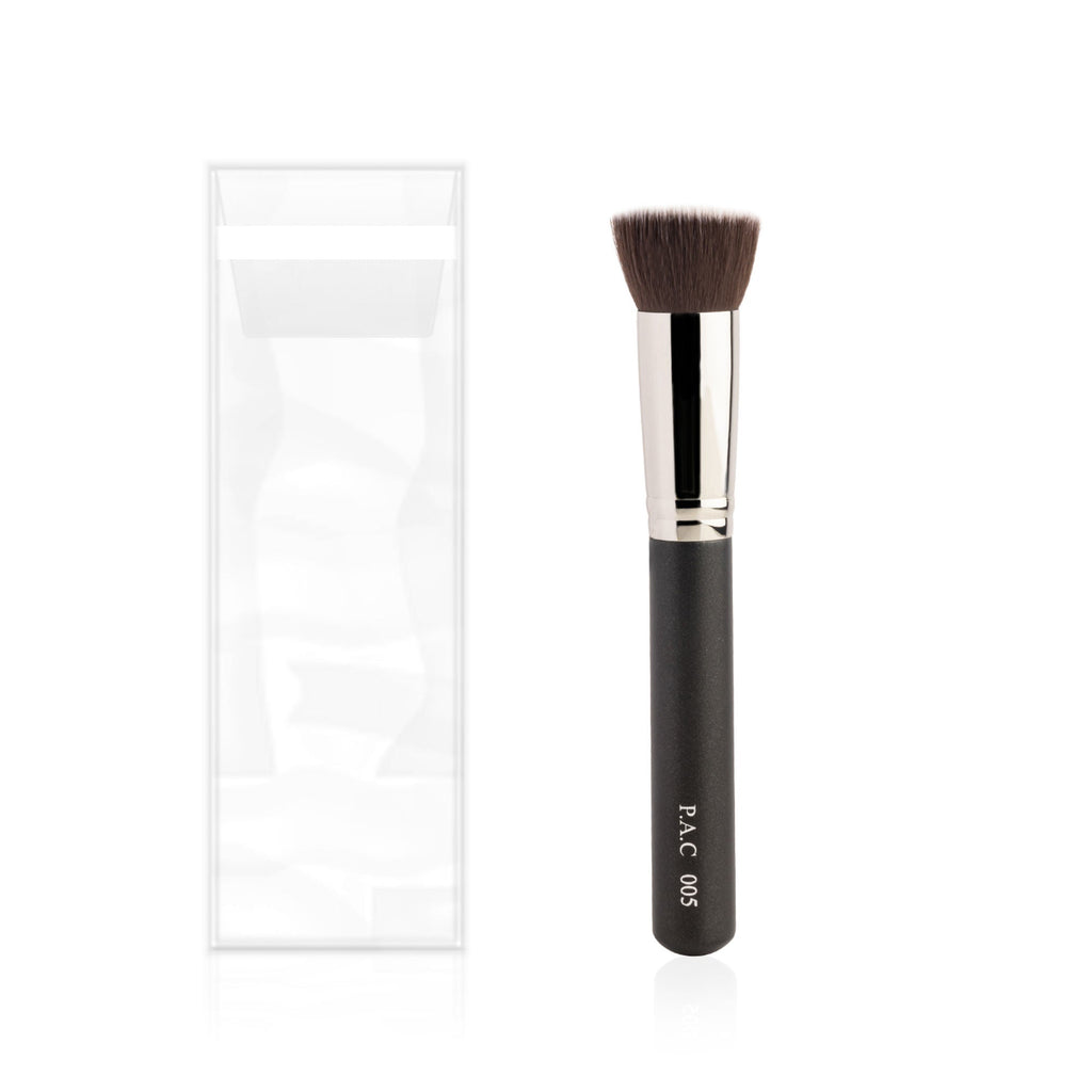 PAC Studio Foundation Brush - 005