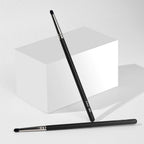 PAC Studio Eyeshadow Blending Brush 092 - Small Smudger Brush for Detailed Blending, Ultra Soft Bristles