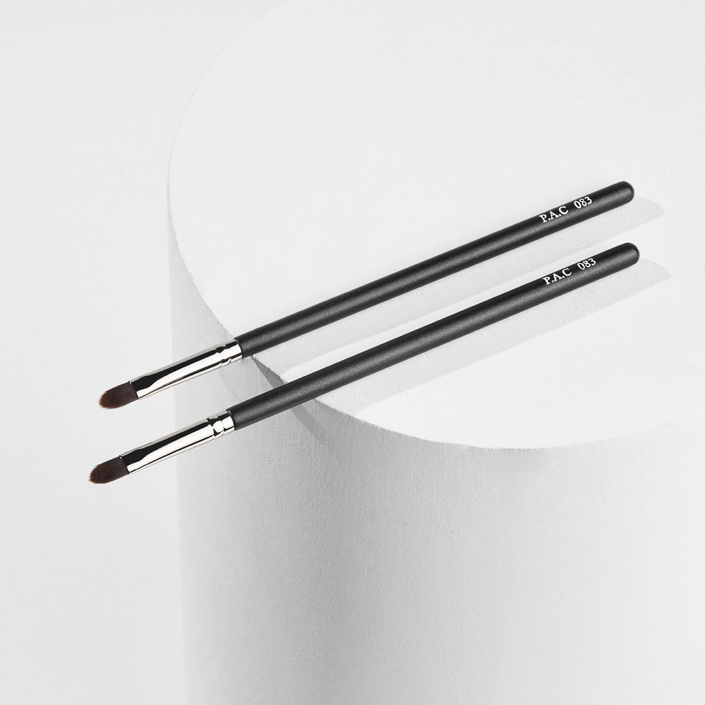 PAC Studio Lip Brush 083 - Flat Lip Contour & Filler Brush, Precise Control for Smooth, Flawless Lip Lines