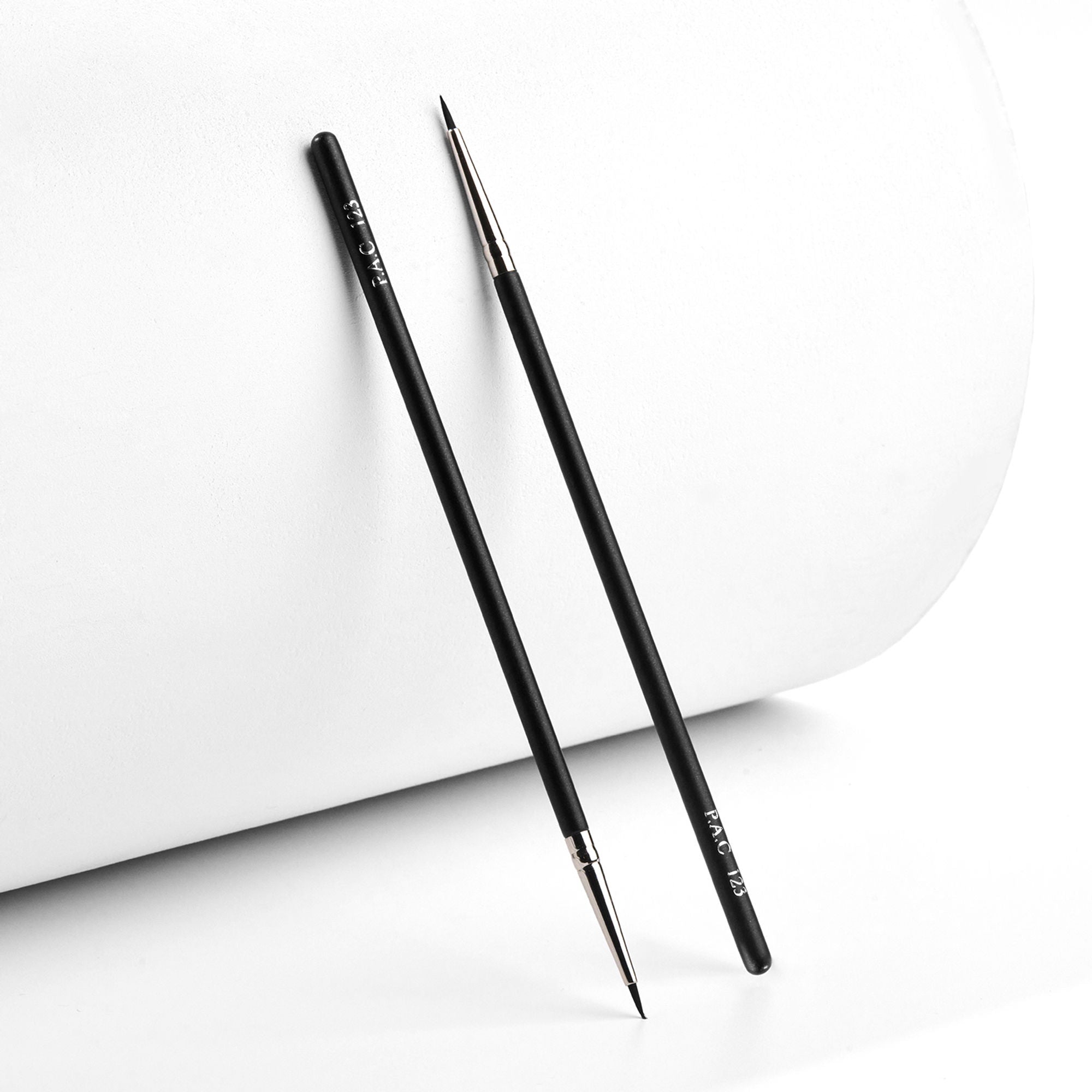 PAC Studio Eyeliner Brush 123 - Pointed Liner Brush for Precision, Perfect for Graphic & Winged Eye Looks