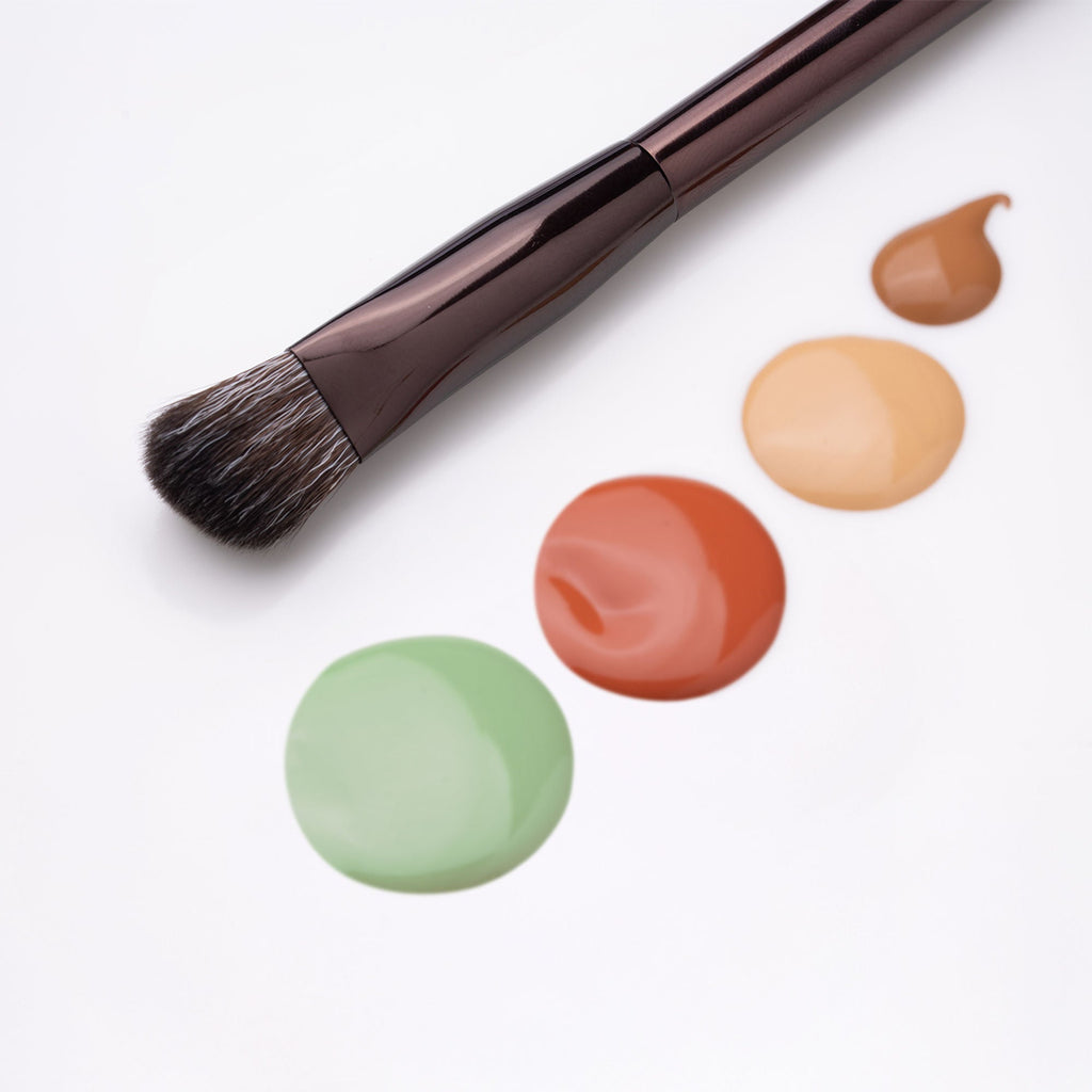 PAC Studio T05 Concealer Buffer Brush - Fluffy Synethetic Bristles for Effortless Concealer Blending
