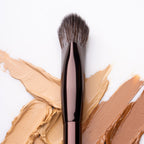 PAC Studio T07 Small Concealer Brush - Precision Tip for Spot Concealing, Eyeshadow Application & Blending