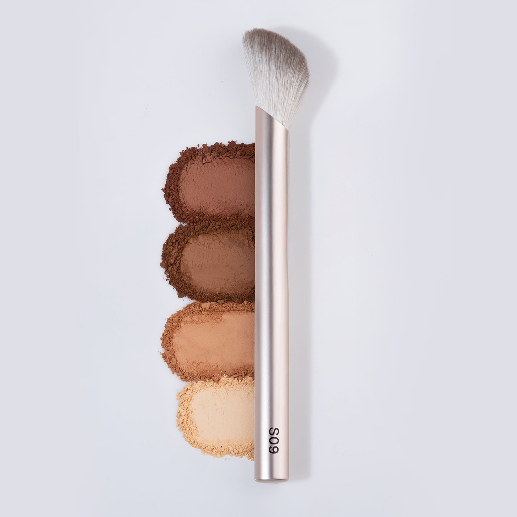 PAC Studio S09 Contour Brush - Lightly Packed Fluffy Angular Brush Ideal to Contour Face Neck & Collarbone