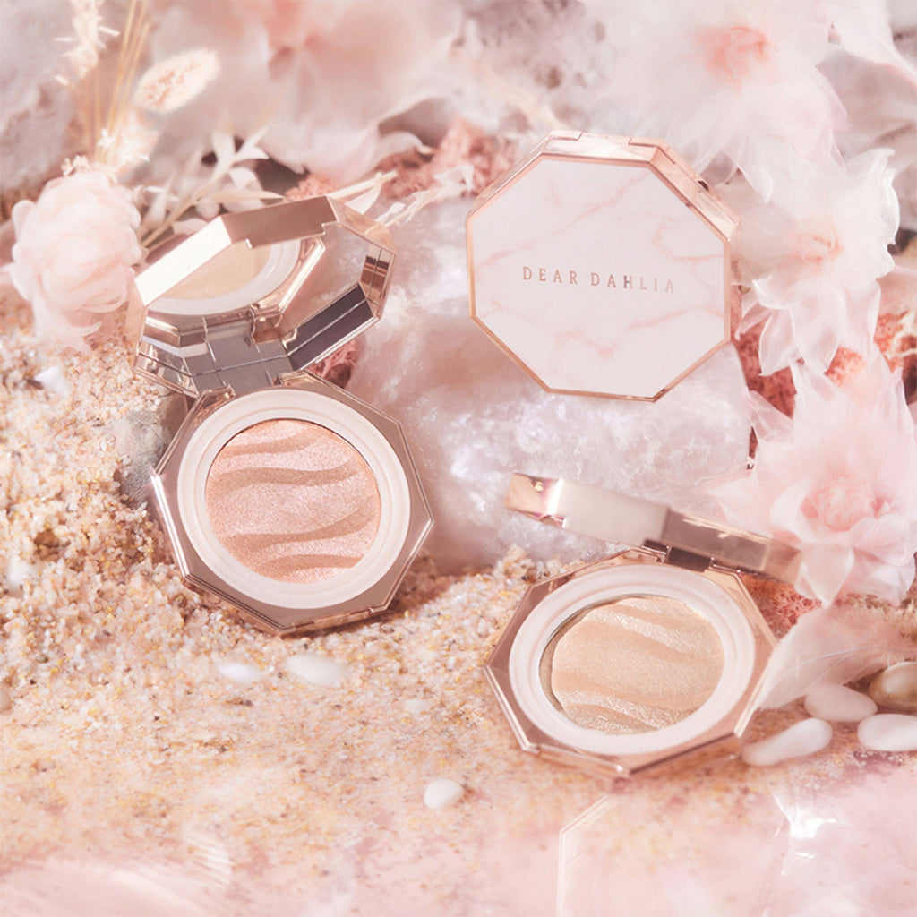 Dear Dahlia Blooming Edition Endless Glow Illuminator - Sunlit - Distacart