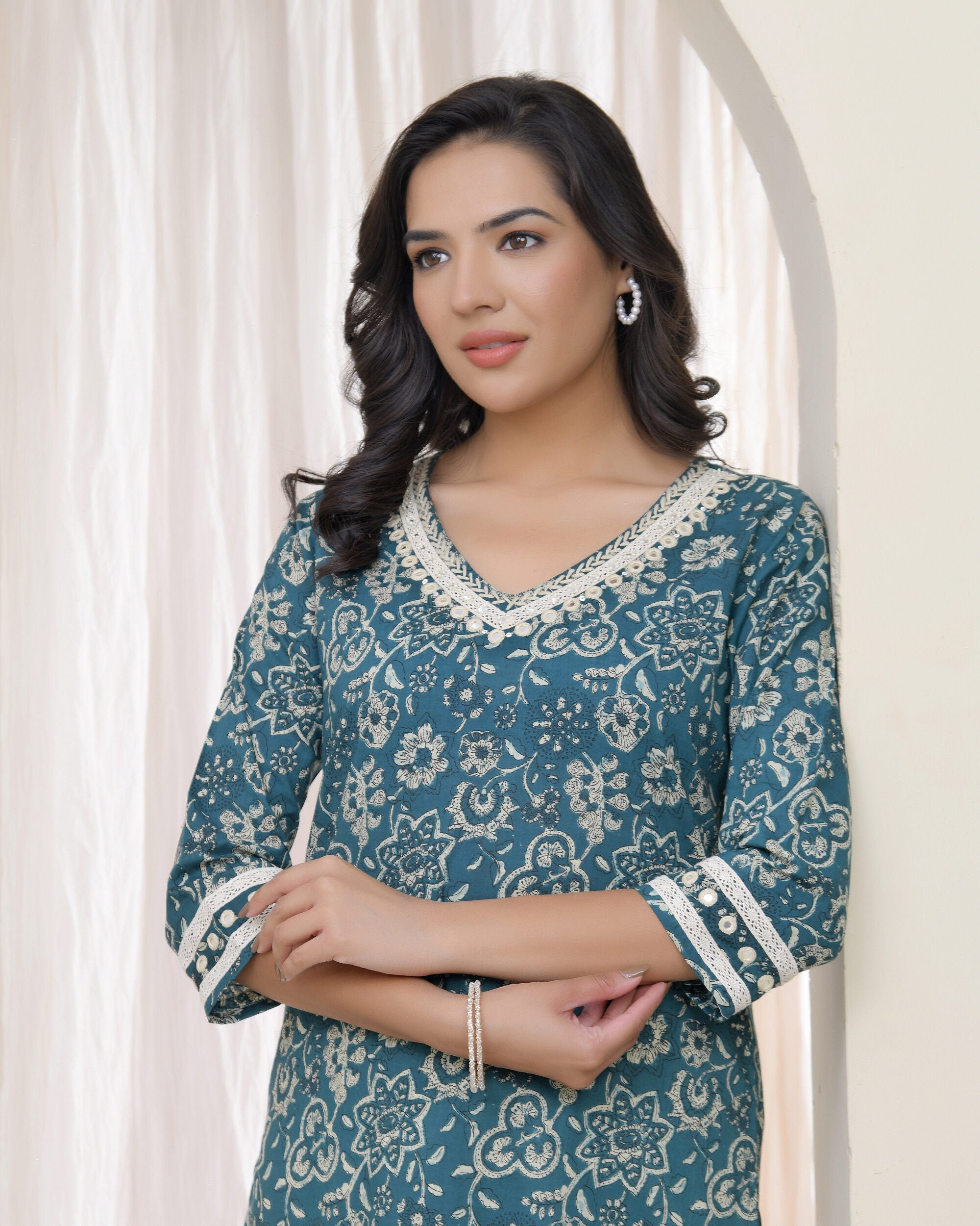 Vaasva Women Ferozi Cotton Printed Straight Kurti - Distacart