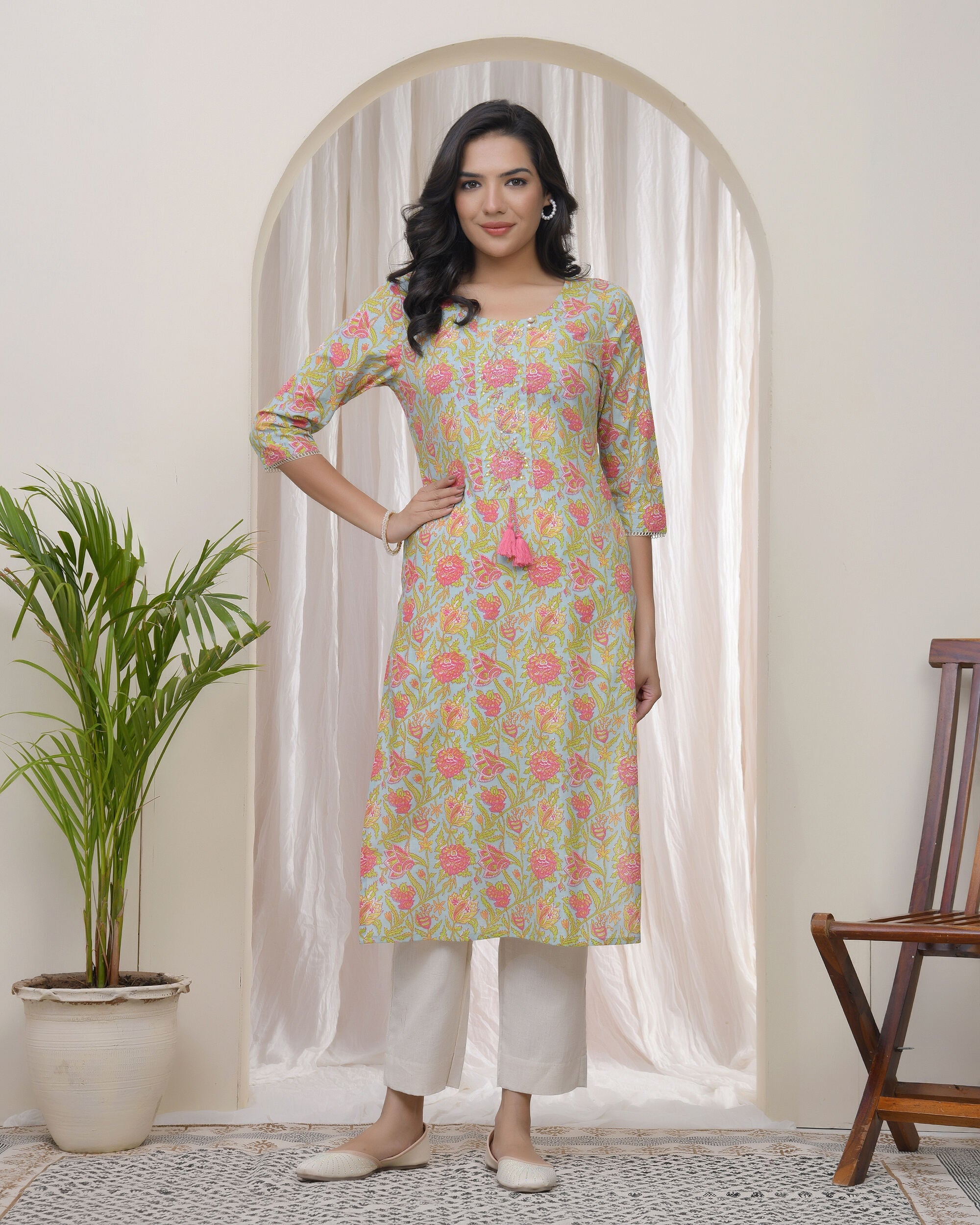 Vaasva Women Multi Cotton Printed Straight Kurti