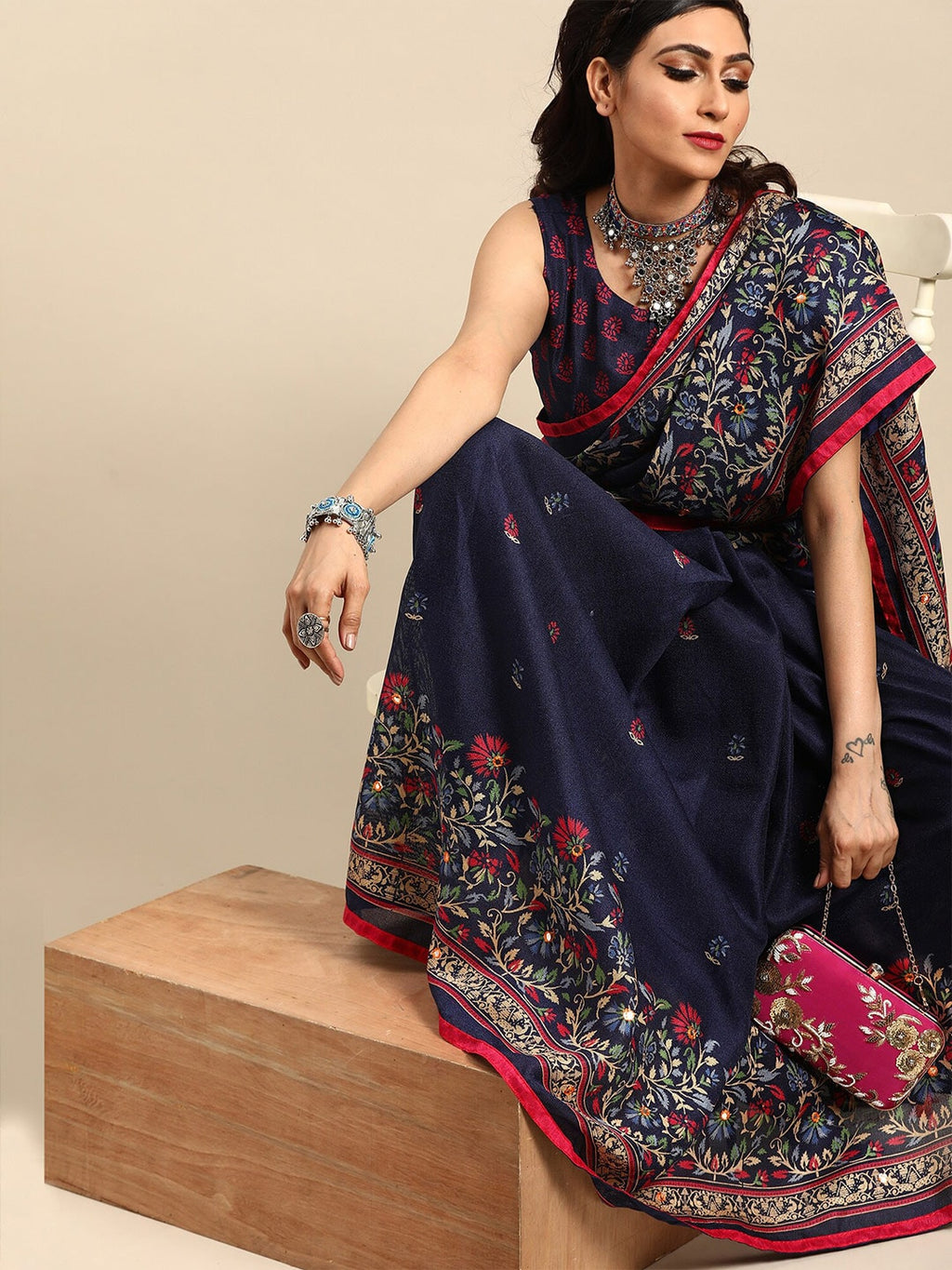 Saree Mall Navy Blue & Red Floral Jute Silk Block Print Sarees