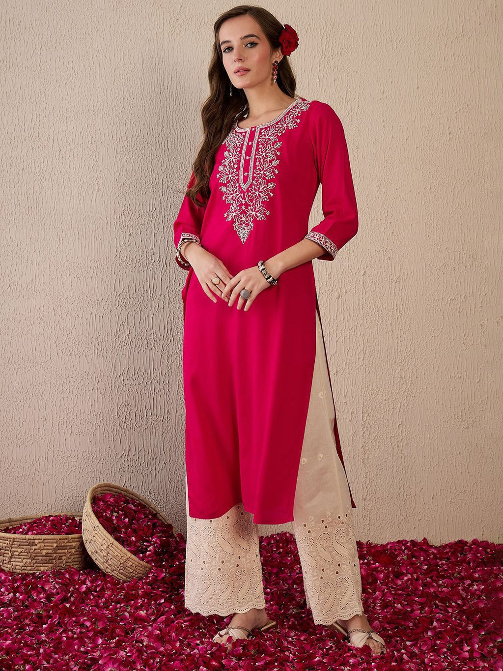 Indo Era Women Floral Embroidered Thread Work Kurta - Distacart