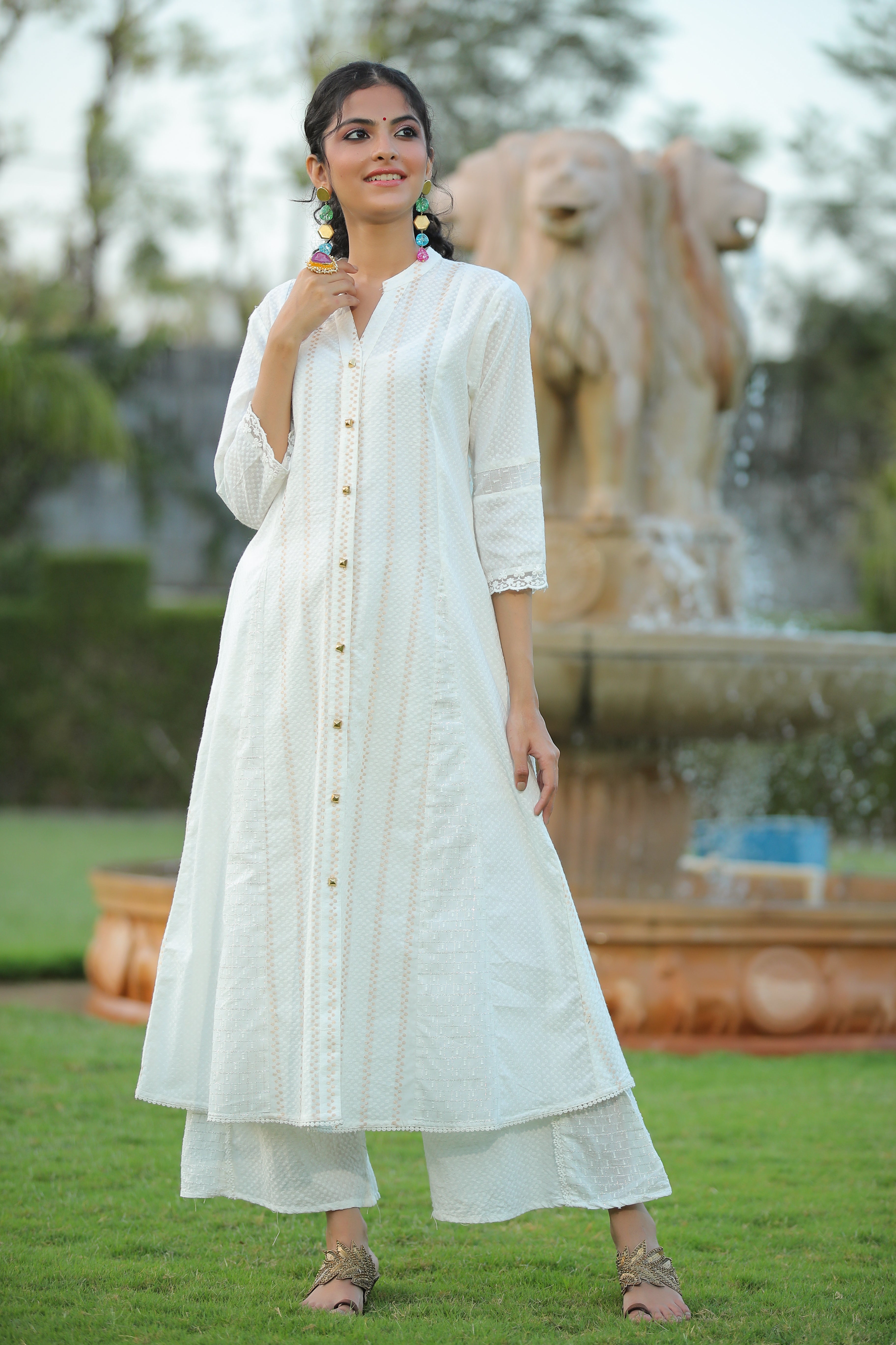 Juniper Womens White Cotton Dobby Kalidar Kurta