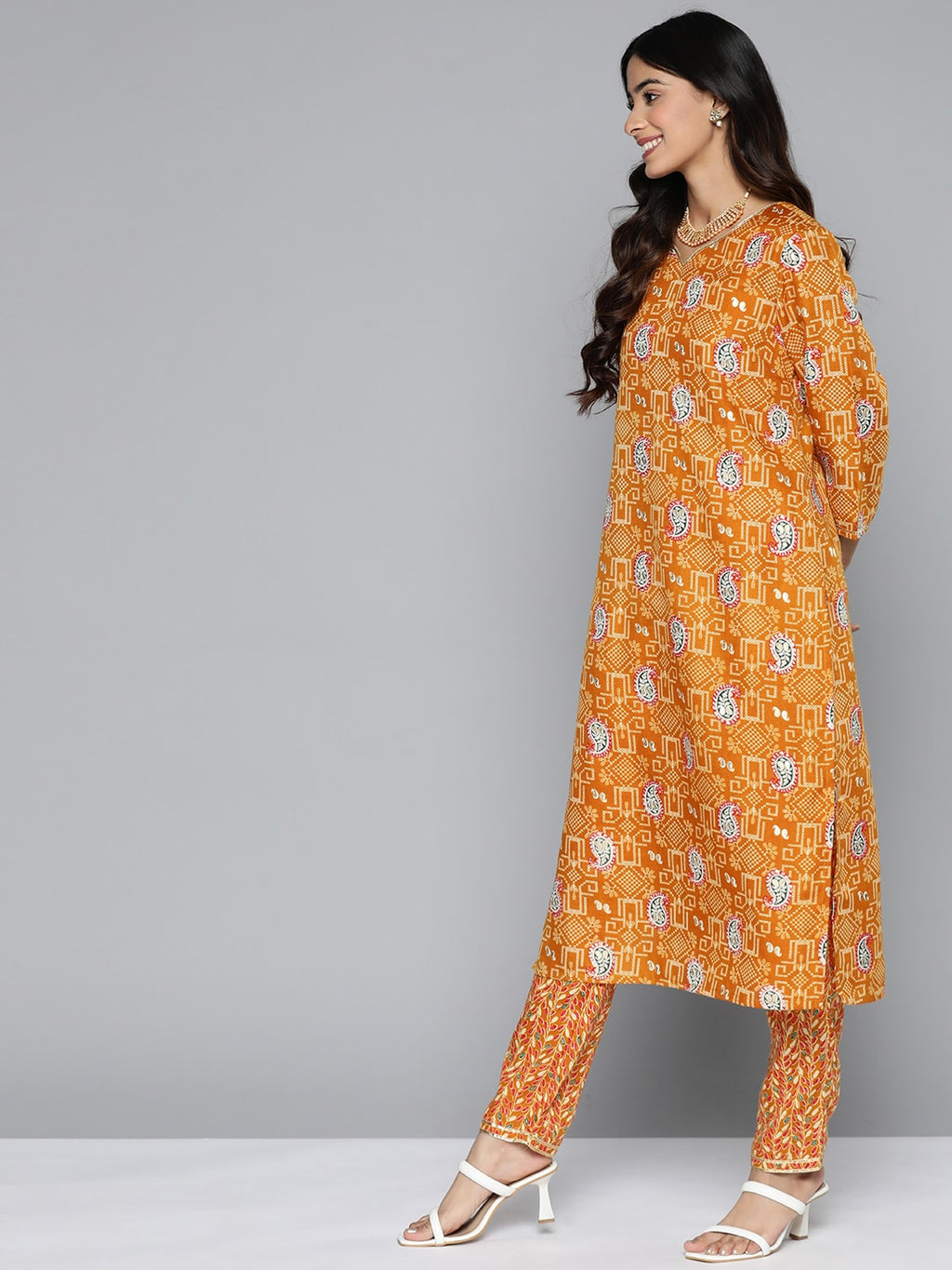 HERE&NOW Floral Printed Regular Kurta with Palazzos