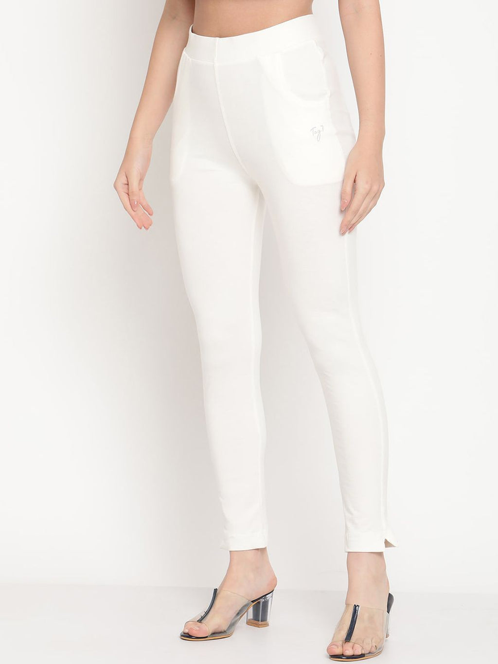 TAG 7 Women Off-White Solid Ankle-Length Leggings