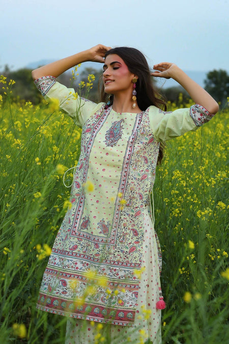 Juniper Women's Limegreen Cambric Printed Straight Kurta Sets
