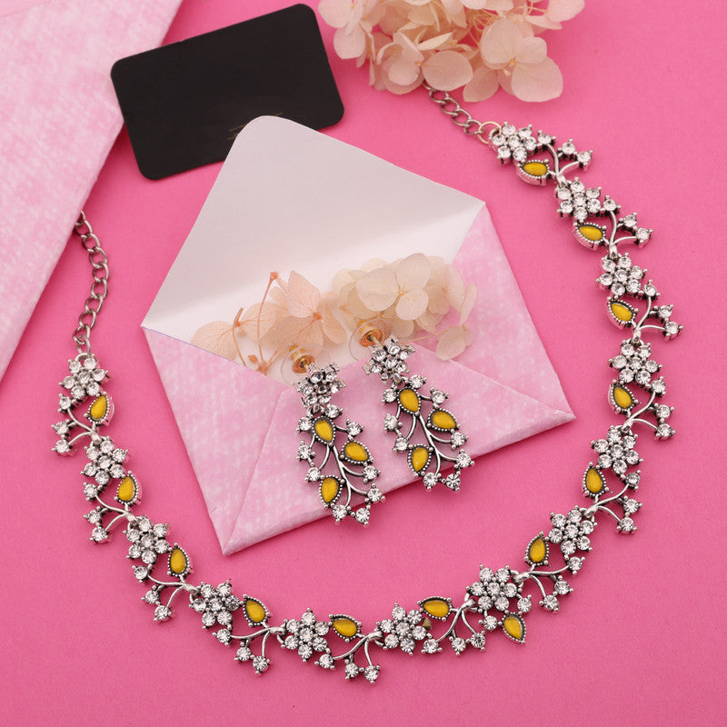 Tehzeeb Creations Silver Pleated White Diamond With Yellow Beads Necklace Set