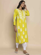 HOUSE OF KARI Floral Embroidered Chikankari Straight Kurta