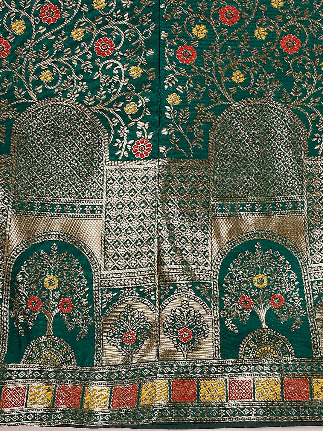 Lorenvalley Fashion Green & Red Semi-Stitched Lehenga & Unstitched Blouse With Dupatta