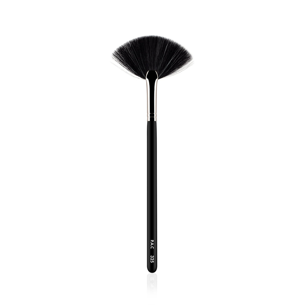 PAC Studio Fan Brush - 325