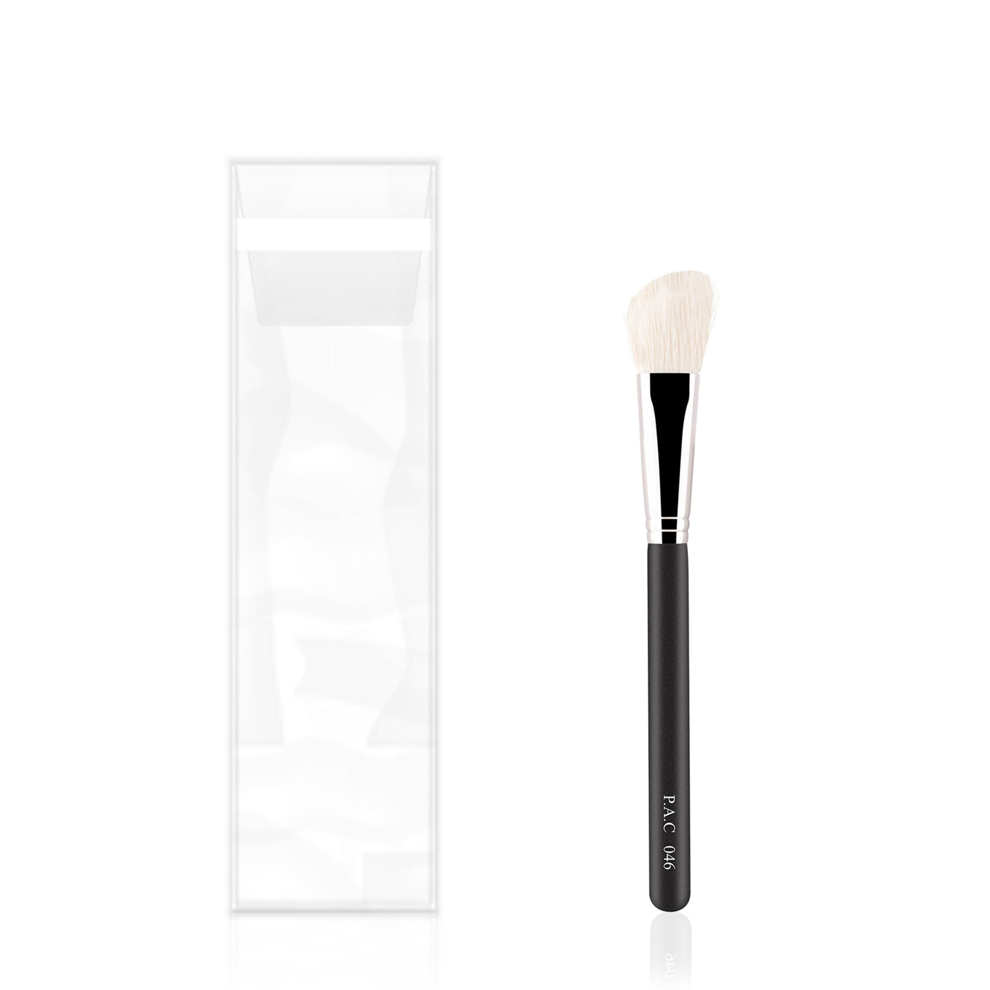 PAC Studio Contouring Brush - 046