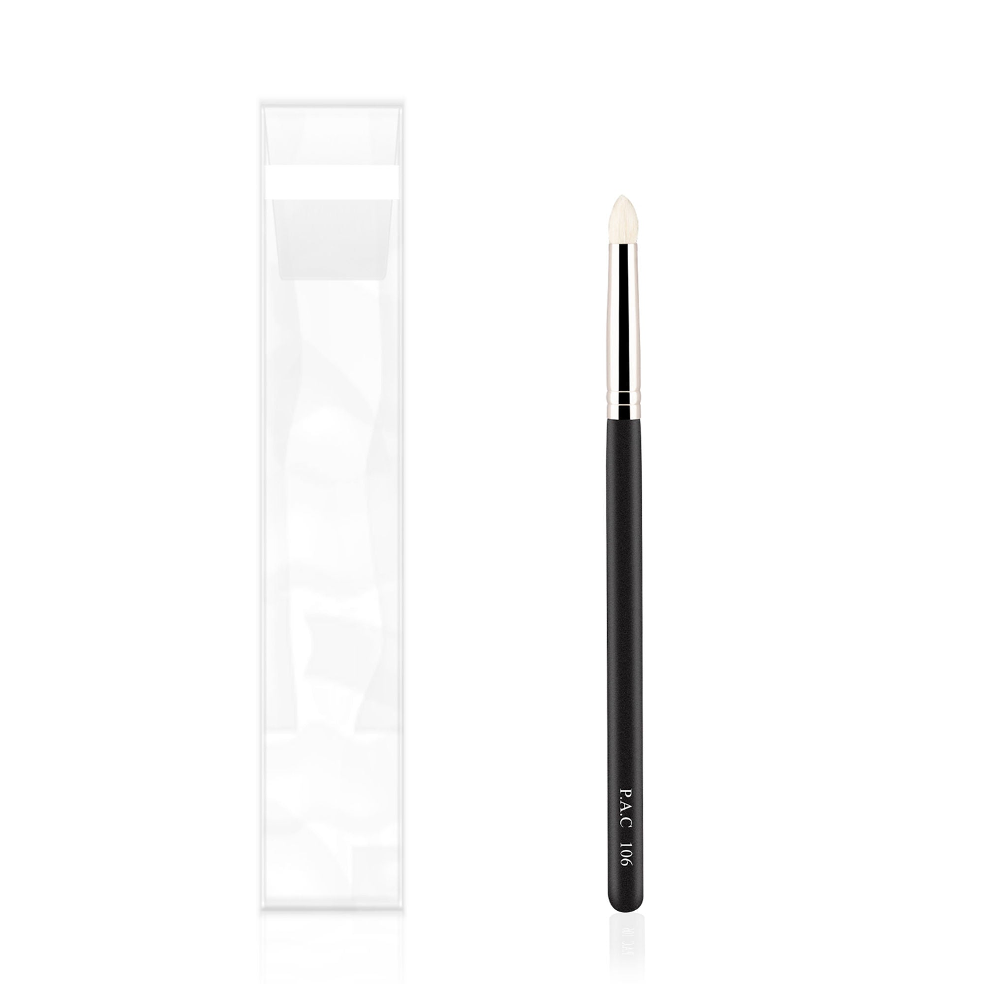 PAC Studio Eyeshadow Brush - 106
