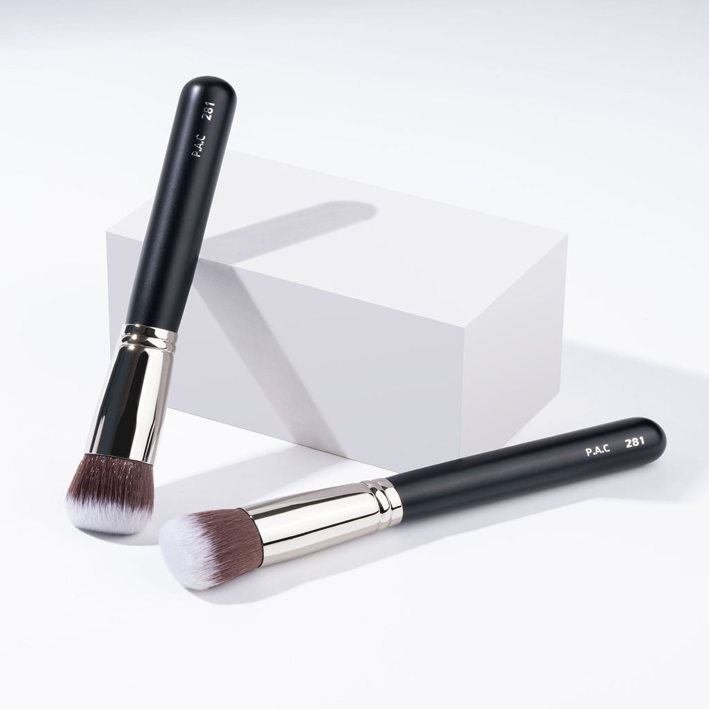 PAC Studio Foundation Blending Brush 281