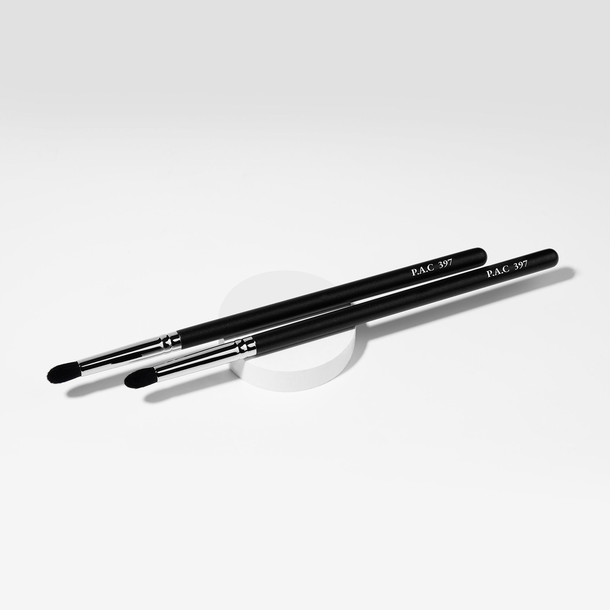PAC Studio Blending Eyeshadow Brush - 397