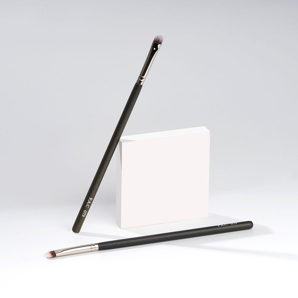 PAC Studio Eyeshadow Brush - 079 - Distacart