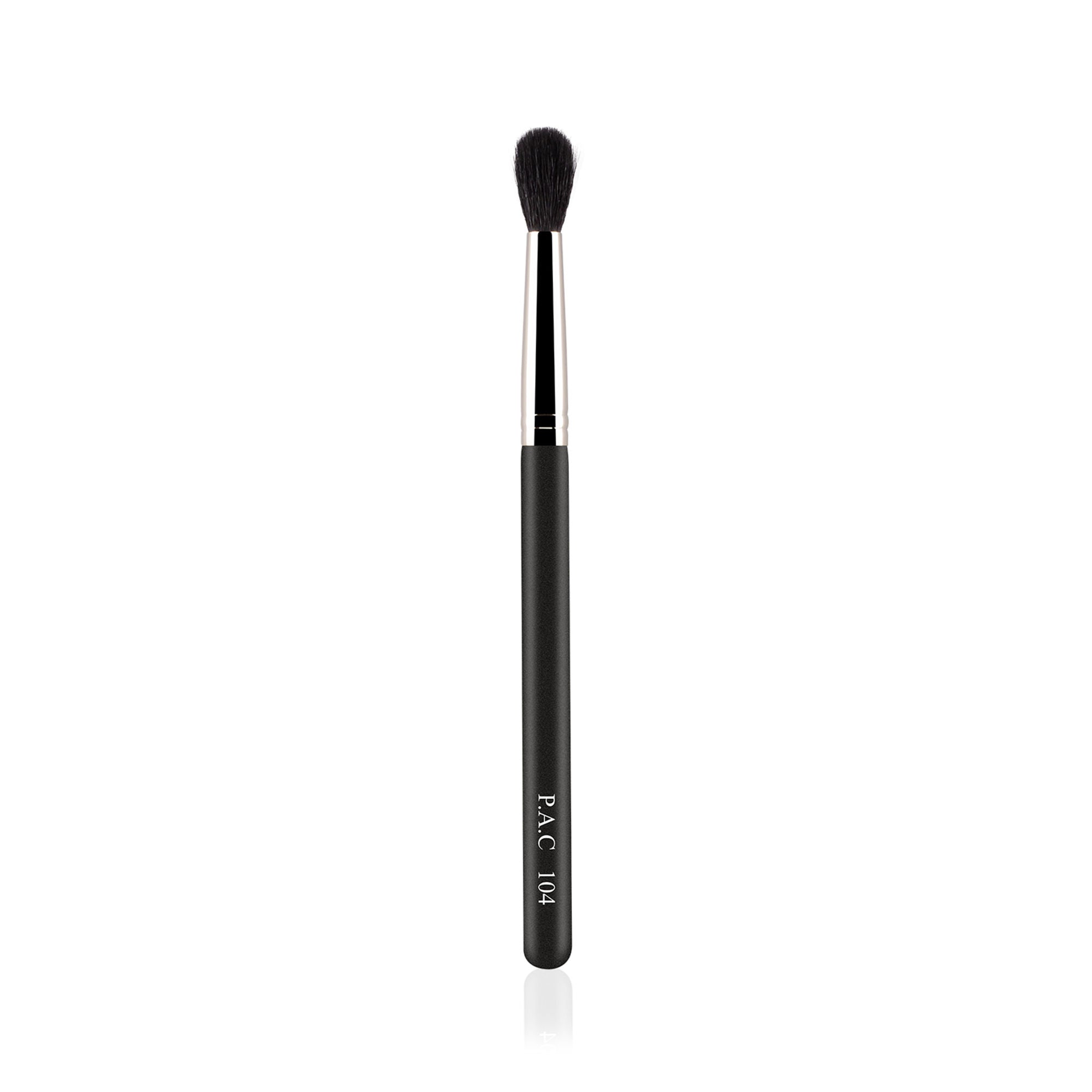 PAC Studio Eyeshadow Brush - 104