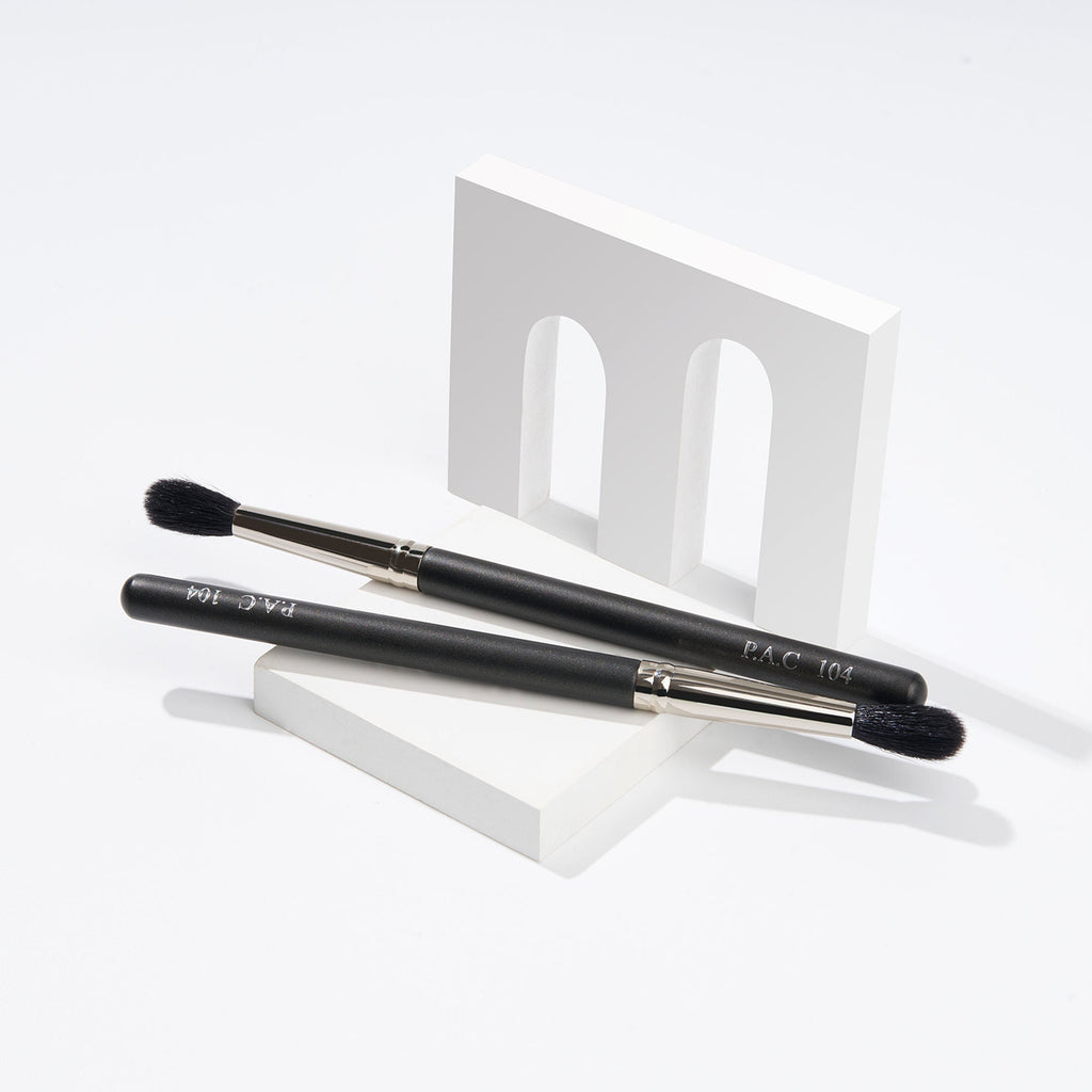 PAC Studio Eyeshadow Brush - 104