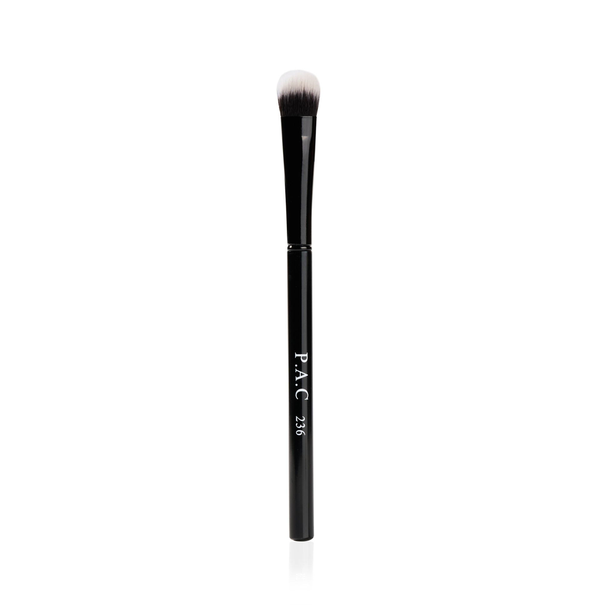 PAC Studio Concealer Brush - 236
