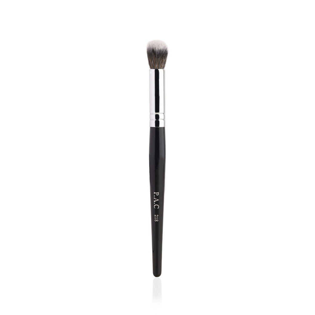 PAC Studio Concealer Brush - 218