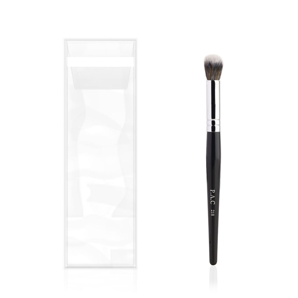 PAC Studio Concealer Brush - 218