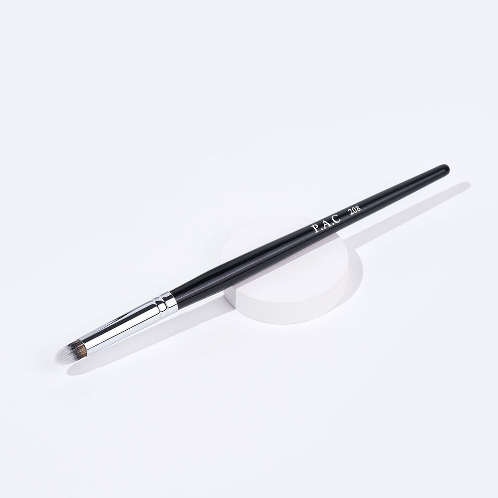 PAC Studio Blending Eyeshadow Brush - 208