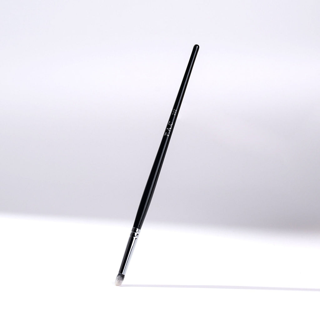 PAC Studio Blending Eyeshadow Brush - 202
