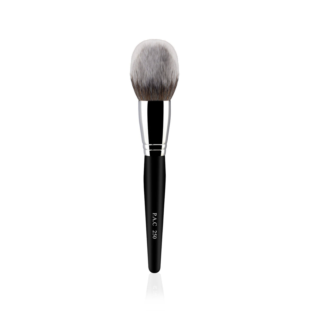 PAC Studio Powder Brush - 250