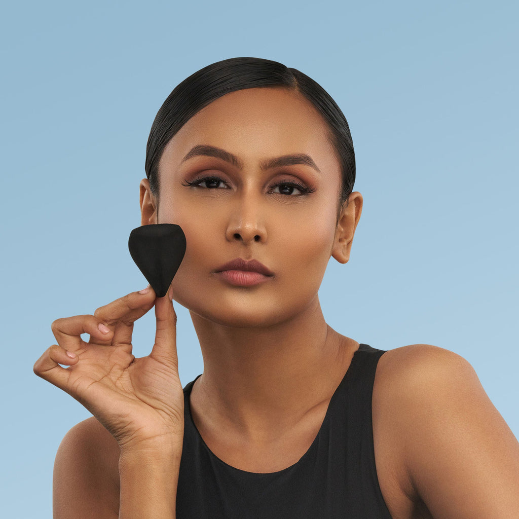 PAC Studio Aeroblend Makeup Blender
