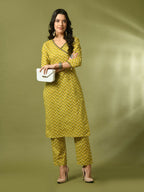 Myshka Women's Yellow Printed Cotton Straight Party Kurta Set