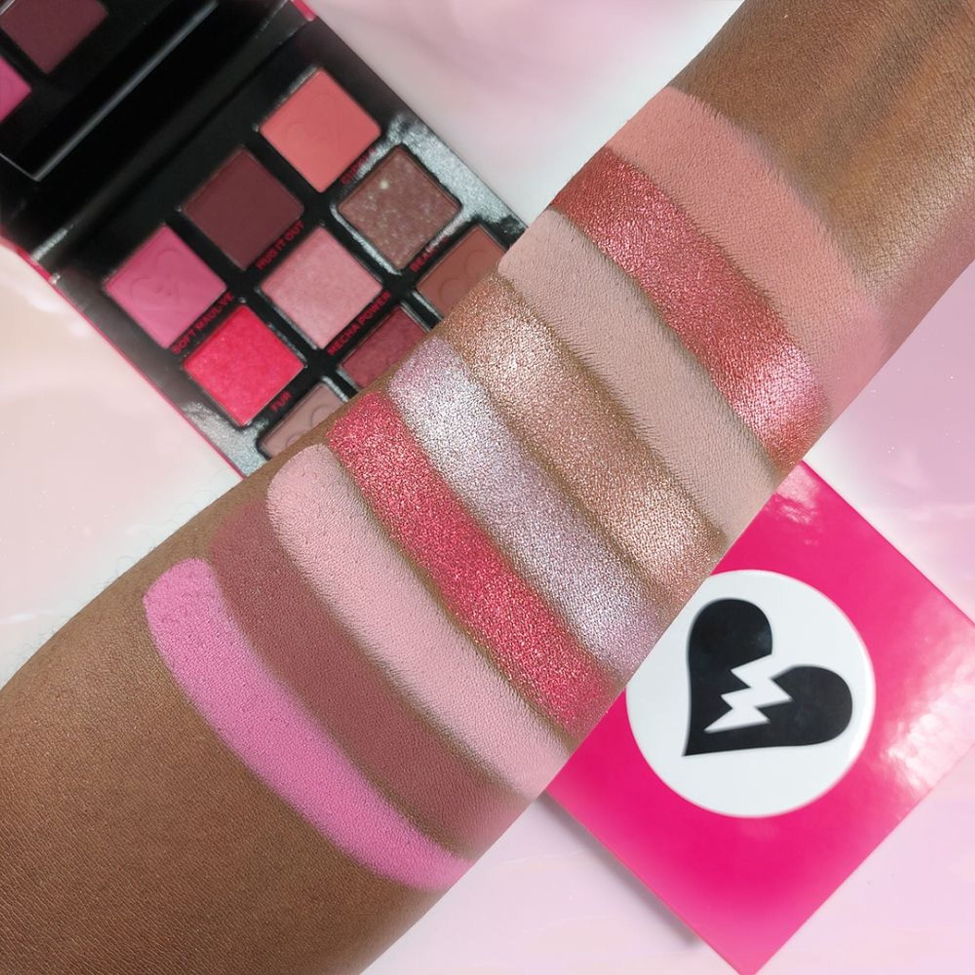 Makeup Revolution X Fortnite Cuddle Team Leader 9 Pan Shadow Palette - Distacart