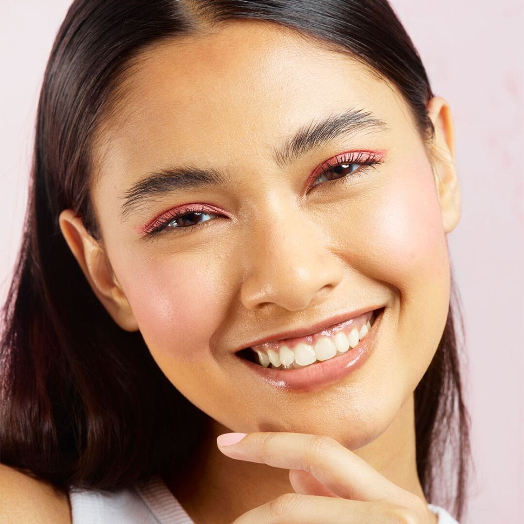 Makeup Revolution Mousse Blush - For Cheeks & Eyes Non Sticky-Soft Focus Effect - Squeeze Me Soft Pink - Distacart