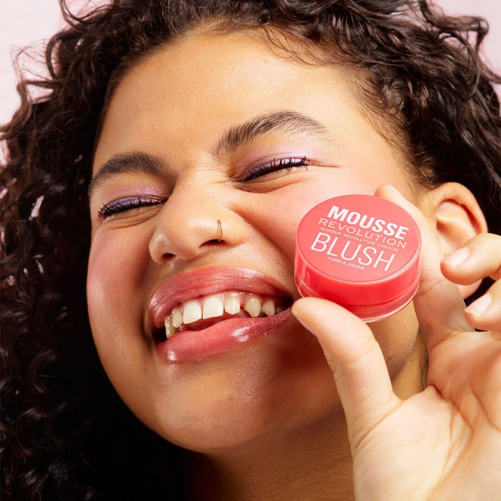 Makeup Revolution Mousse Blush - For Cheeks & Eyes Non Sticky-Soft Focus Effect - Grape Fruit Coral - Distacart