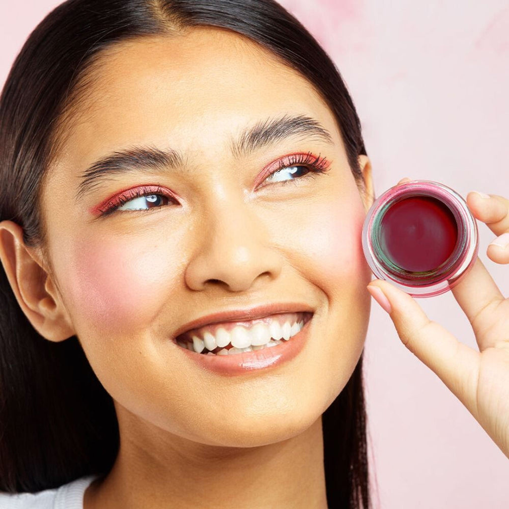 Makeup Revolution Mousse Blush - For Cheeks & Eyes Non Sticky-Soft Focus Effect - Passion Deep pink