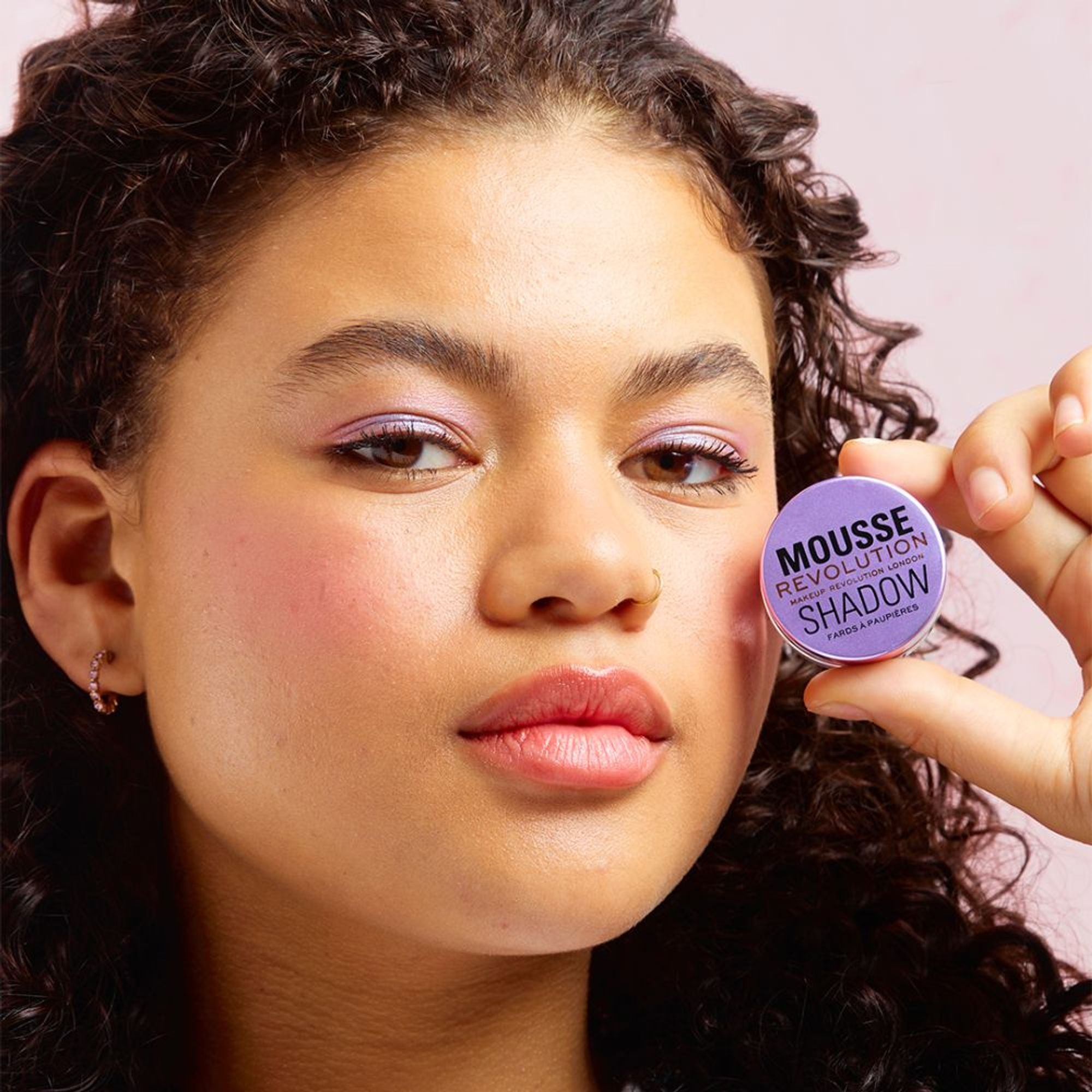 Makeup Revolution Mousse Shadow - Lilac - Distacart