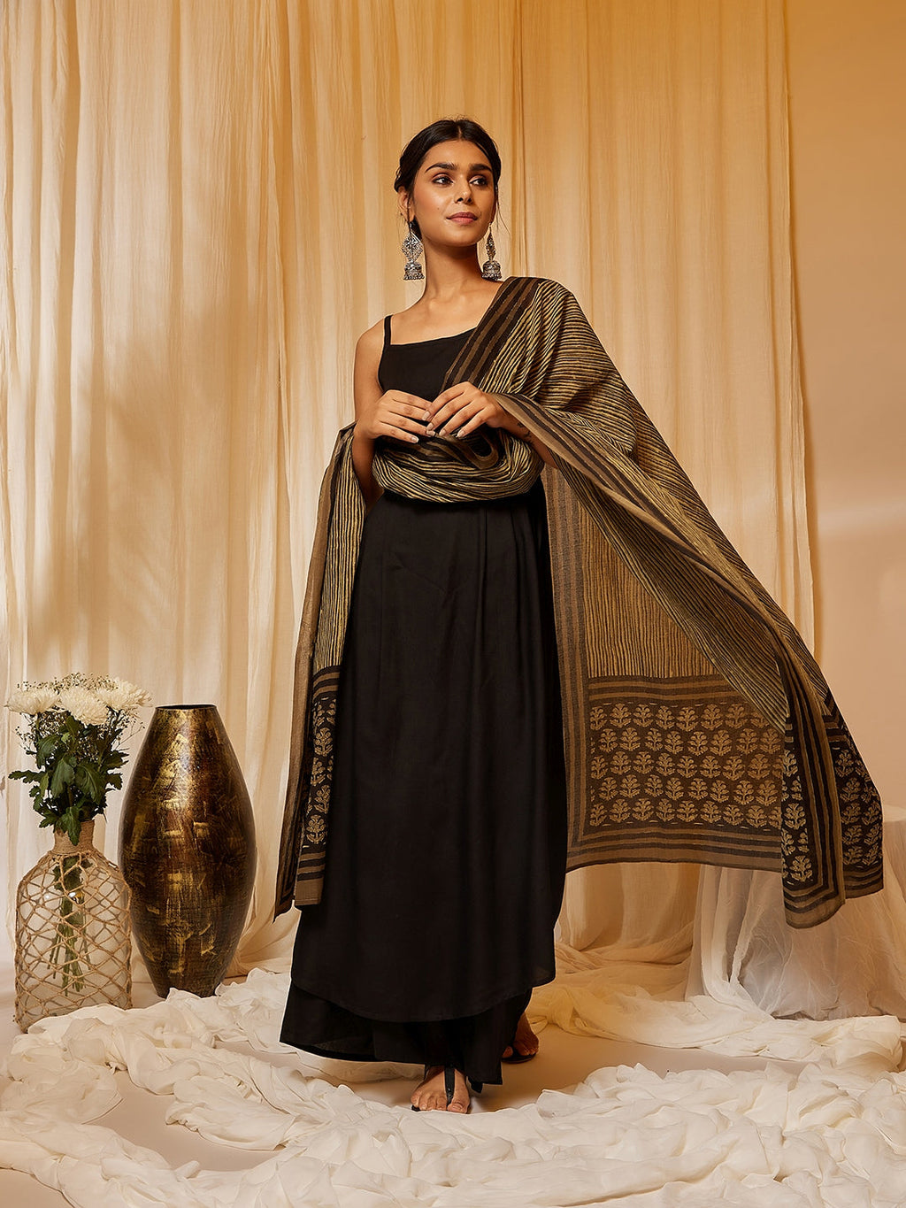 InWeave Women's Black Strappy Kurta Palazzo Set With Green Boota Dupatta