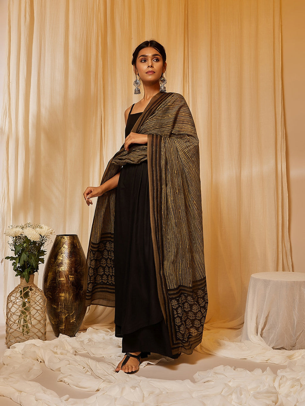 InWeave Women's Black Strappy Kurta Palazzo Set With Green Boota Dupatta