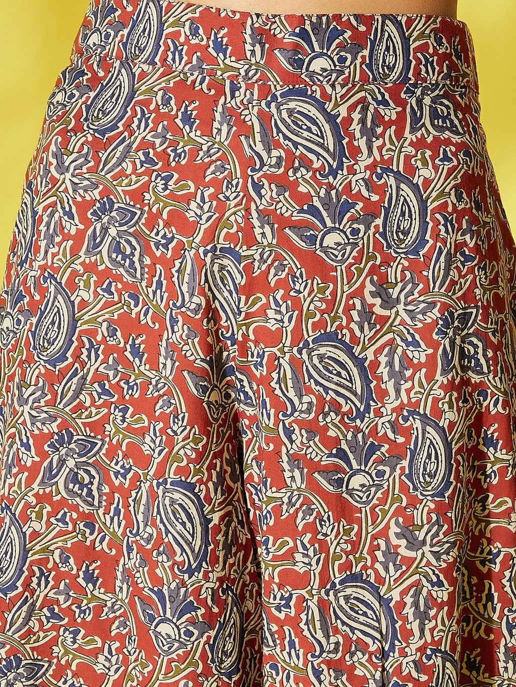 InWeave Women's Maroon Kalamkari Strappy Set