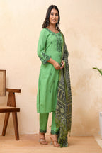 Vaasva Women Pista Embroidered Kurta Set With Solid Pants & Printed Dupatta - Distacart