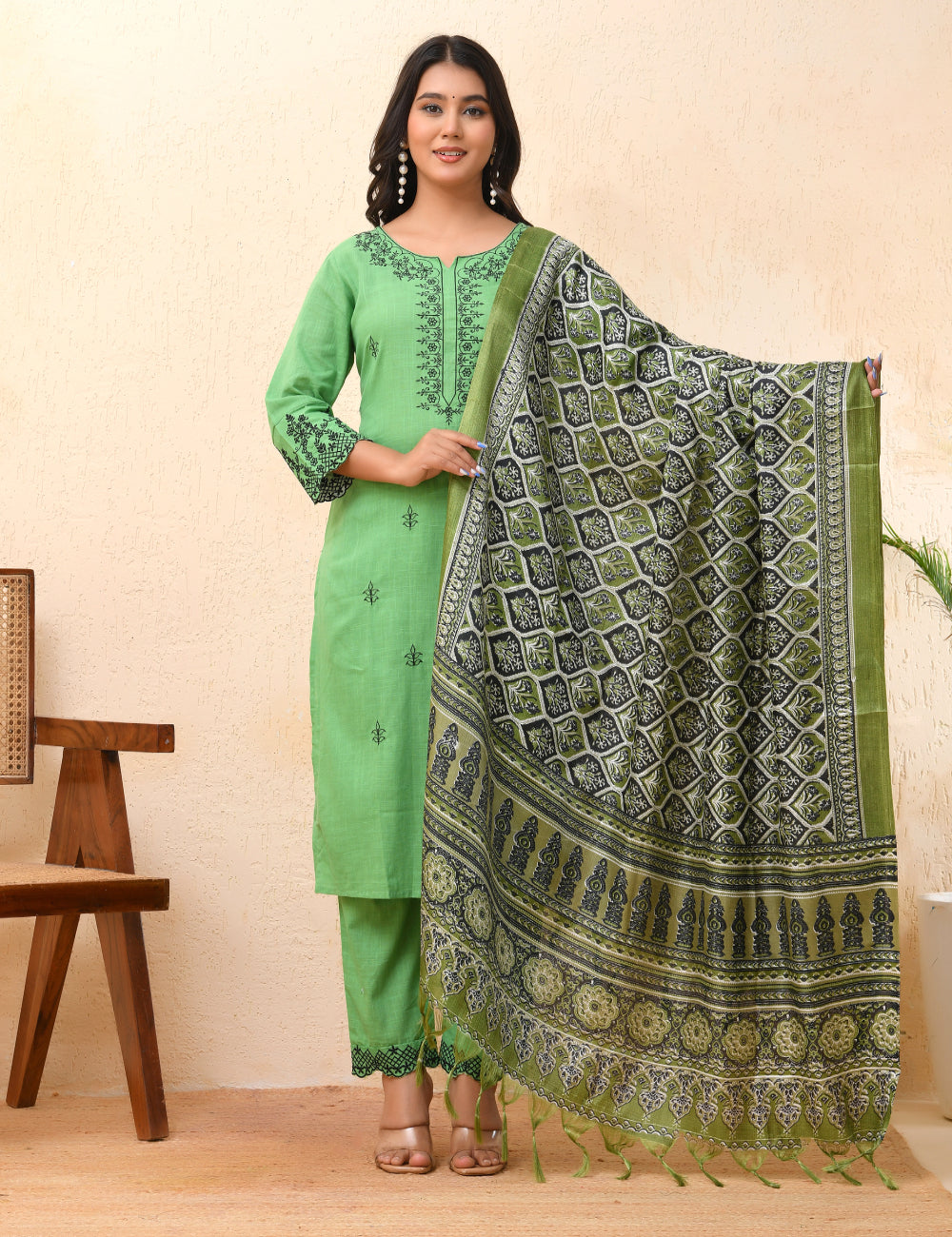 Vaasva Women Pista Embroidered Kurta Set With Solid Pants & Printed Dupatta - Distacart