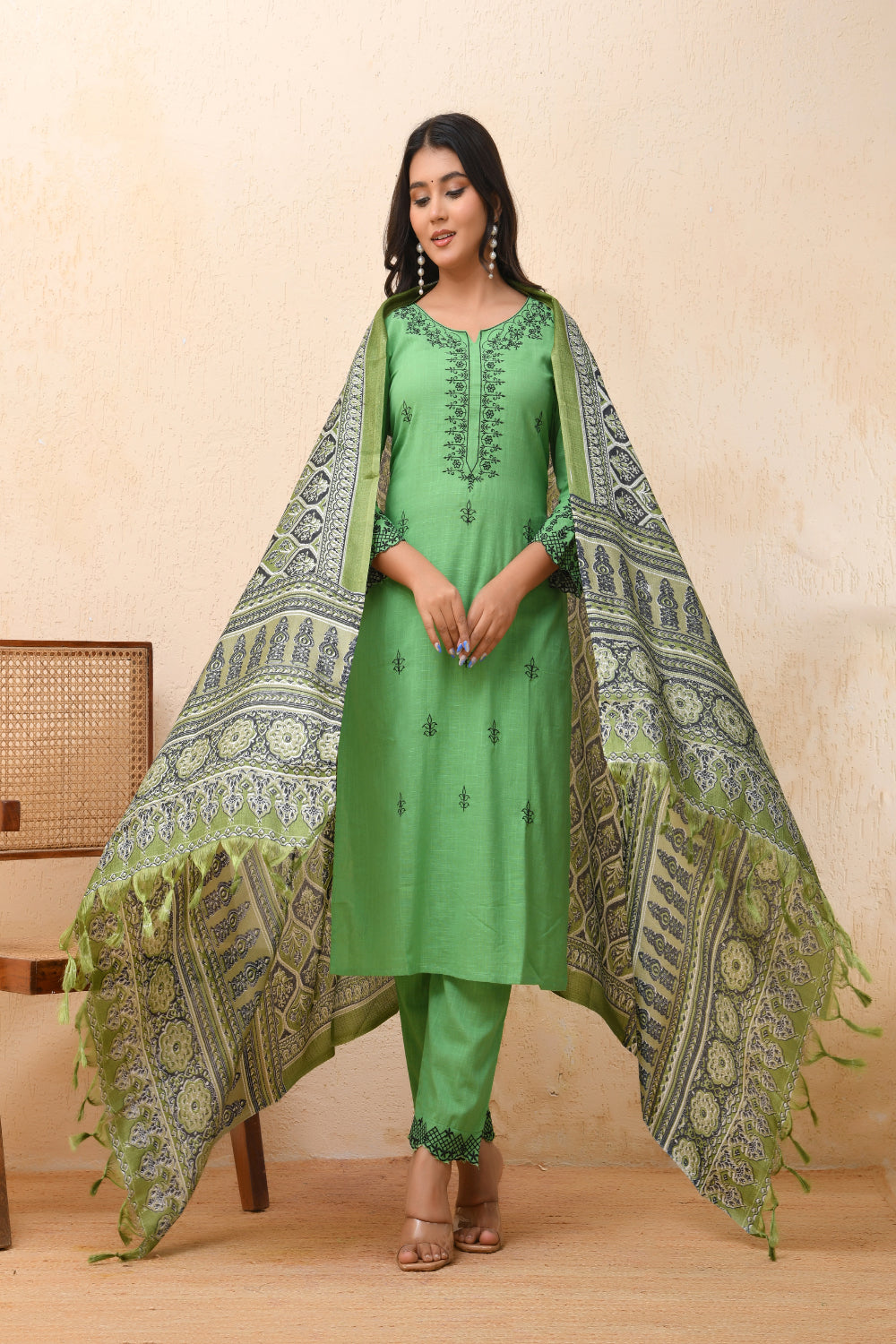 Vaasva Women Pista Embroidered Kurta Set With Solid Pants & Printed Dupatta - Distacart