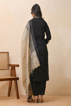 Vaasva Women Black Embroidered Suit Set - Distacart
