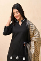 Vaasva Women Black Embroidered Suit Set - Distacart