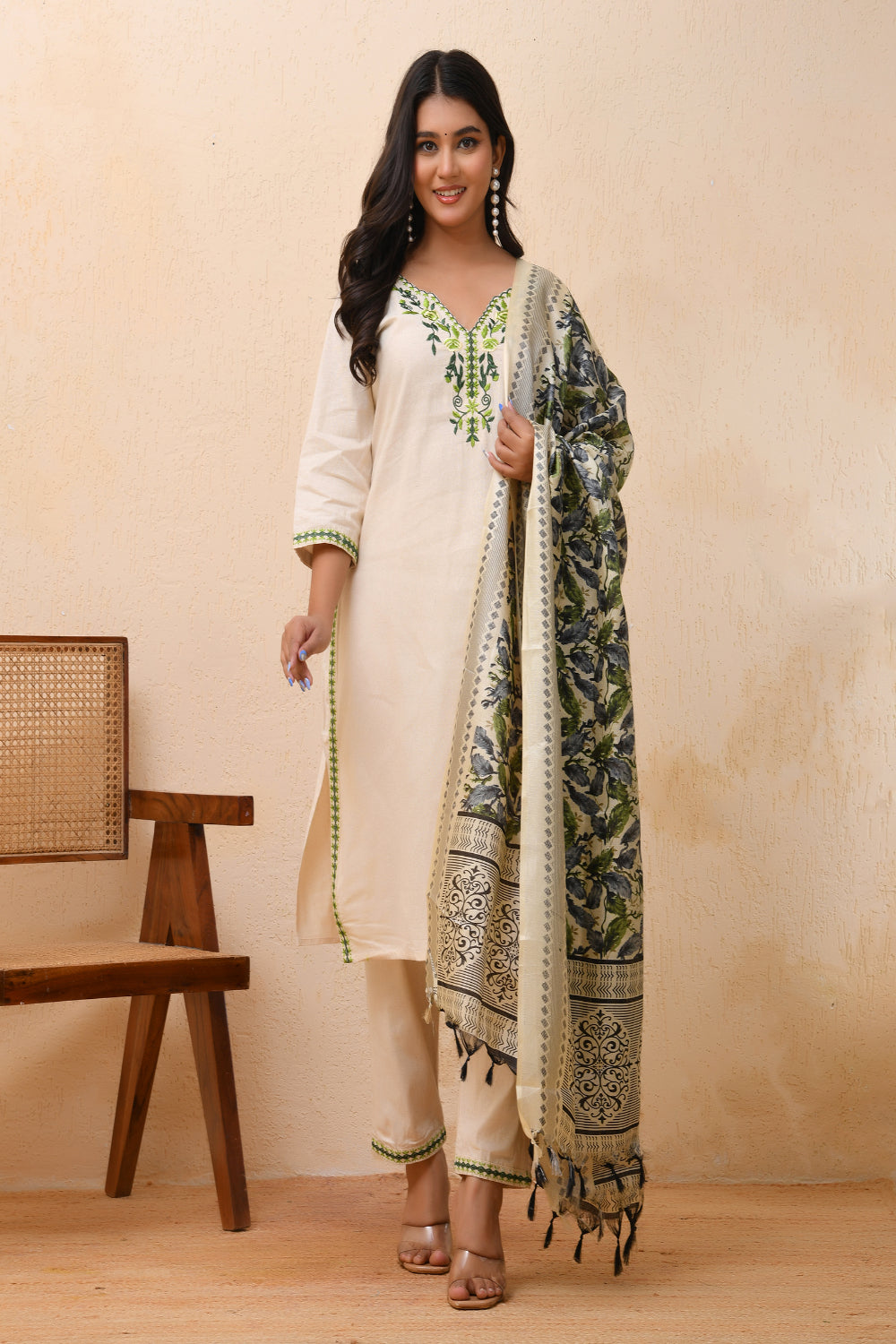 Vaasva Women Cream Embroidered Suit Set - Distacart